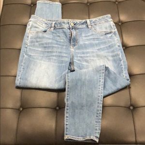 American Eagle Medium Blue Jeggings